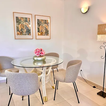 Seaview Elegant - Balcony Facing & Garage - Da Rocha 아파트 포티마오