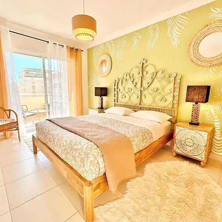 Ocean View Elegant - Balcony Facing & Garage - Da Rocha *