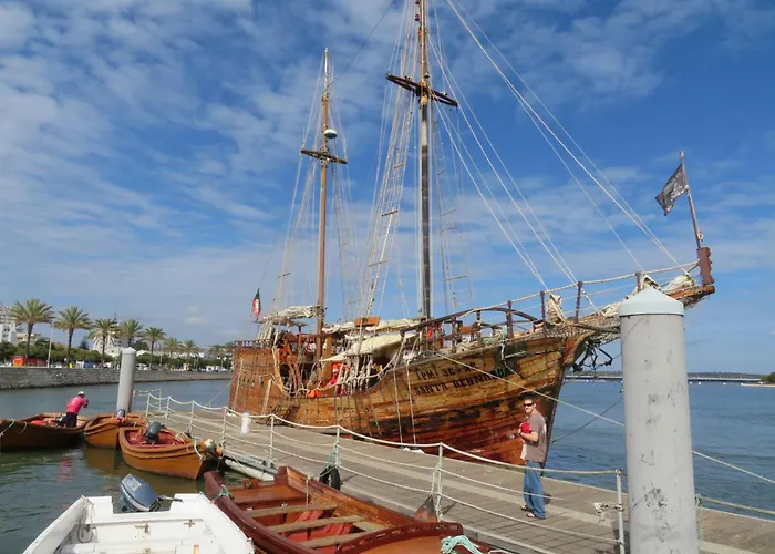 Seaview Elegant - Balcony Facing Beach&garage - Da Rocha Apartament