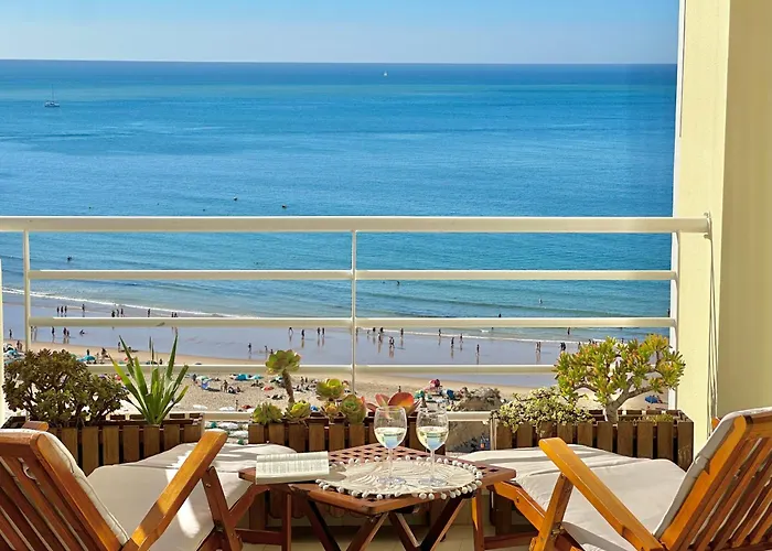 Seaview Elegant - Balcony Facing & Garage - Da Rocha Apartment *